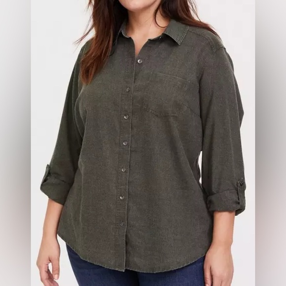 Torrid Taylor Relaxed Fit Rayon Twill Button-Up Shirt - Picture 7 of 7